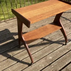 Table desserte à roulettes design 1950.