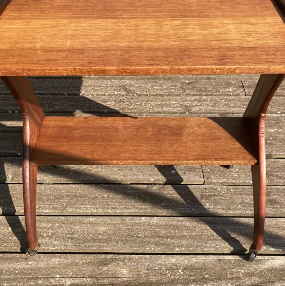 Table desserte à roulettes design 1950.