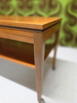Table desserte roulette teck 1970"