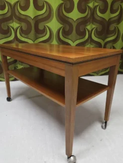 Table desserte roulette teck 1970