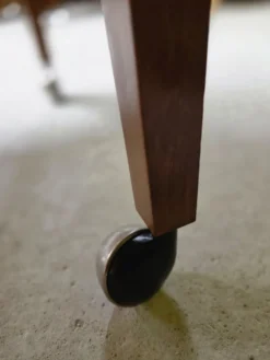 Table desserte roulette teck 1970