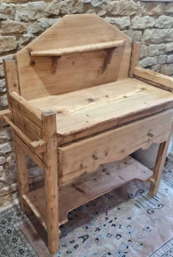 Table de toilette