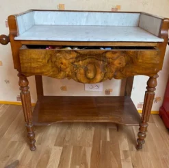 Table de toilette