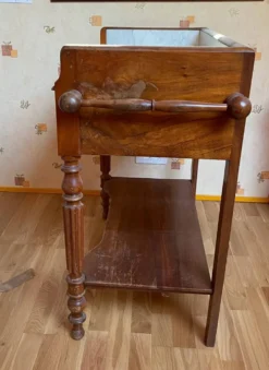 Table de toilette