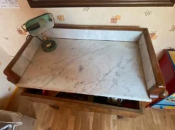 Table de toilette