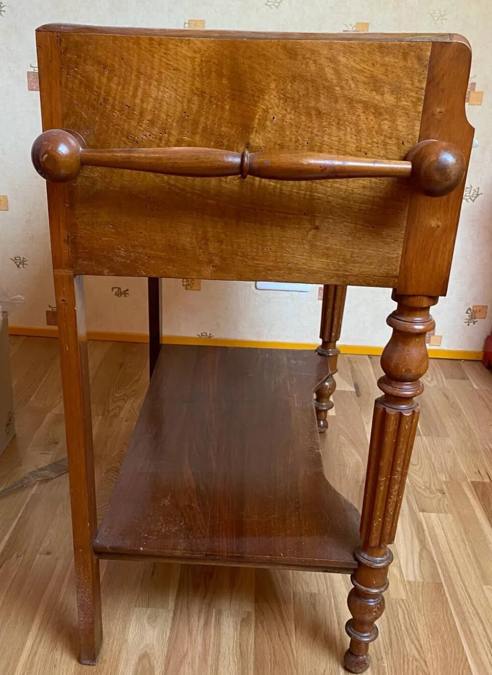 Table de toilette