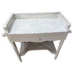 Table de toilette