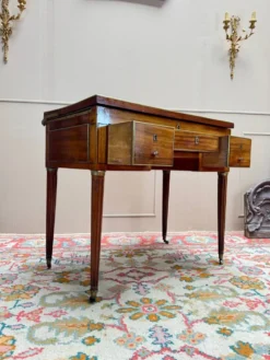 Table De Toilette Dite Coiffeuse D’homme En Acajou D’époque Louis XVI XVIII