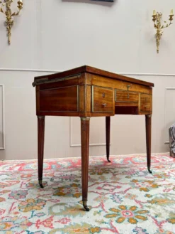 Table De Toilette Dite Coiffeuse D’homme En Acajou D’époque Louis XVI XVIII