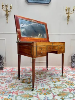 Table De Toilette Dite Coiffeuse D’homme En Acajou D’époque Louis XVI XVIII