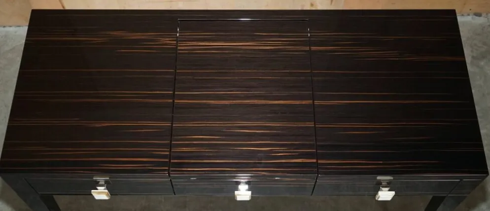 Table de toilette et tabouret Nascondino Fendi Casa en ébène Macassar