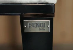 Table de toilette et tabouret Nascondino Fendi Casa en ébène Macassar