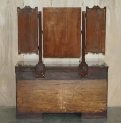 Table de toilette gothique en noyer Burr & Burl avec ferrures en laiton
