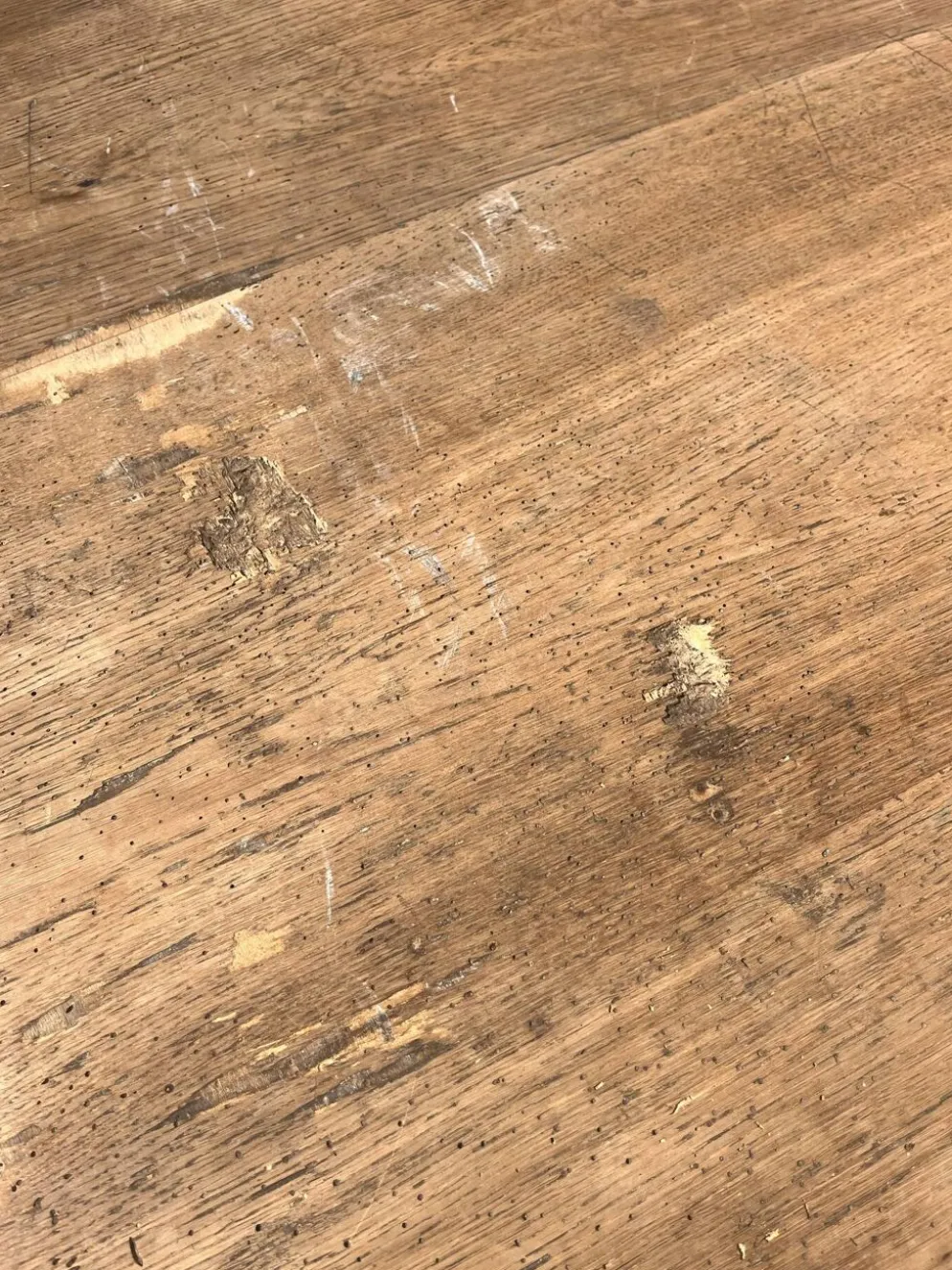 Table de travail en fonte et bois
