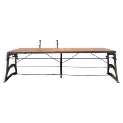Table de travail en fonte et bois