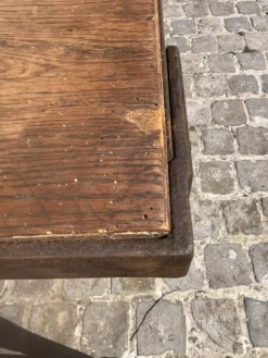 Table de travail en fonte et bois