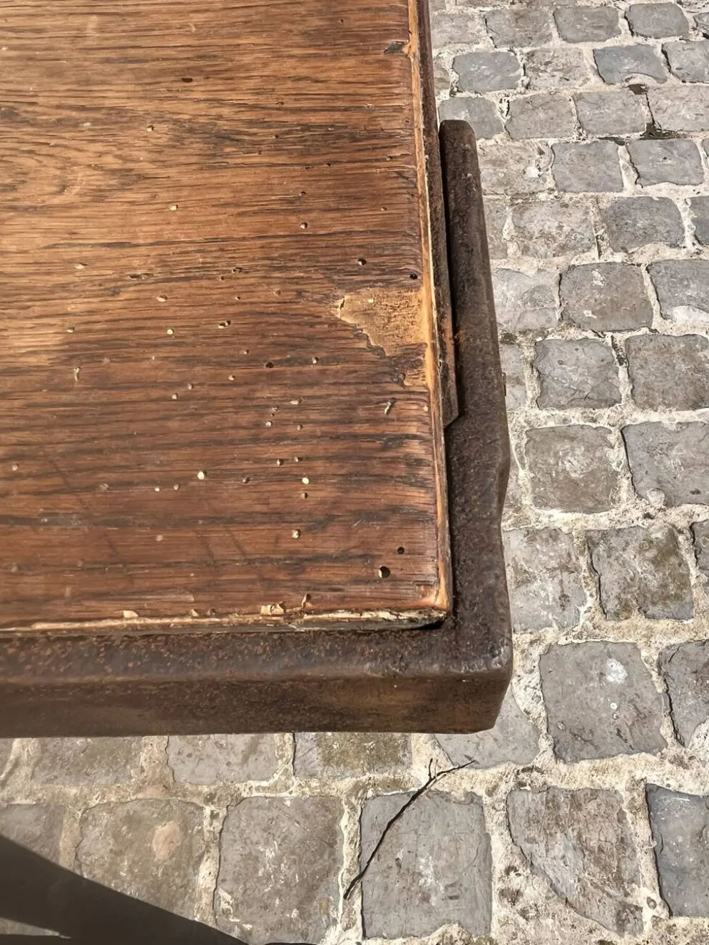 Table de travail en fonte et bois