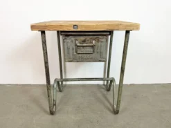 Table de travail industrielle vintage, années 1960