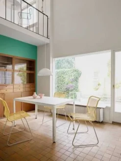 Table Djob d'Arne Jacobsen