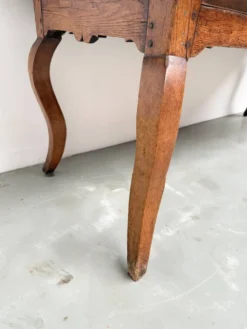 Table, drapière en noyer, XIXème s.