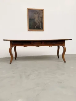 Table, drapière en noyer, XIXème s.