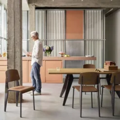 Table EM Jean Prouvé (réédition Vitra)
