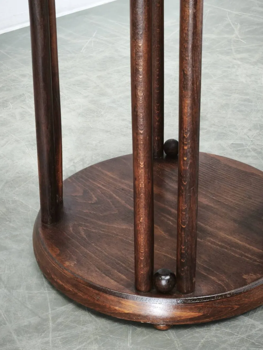 Table en bois courbé Fledermaus, Sécession de Vienne, Autriche, vers 1900