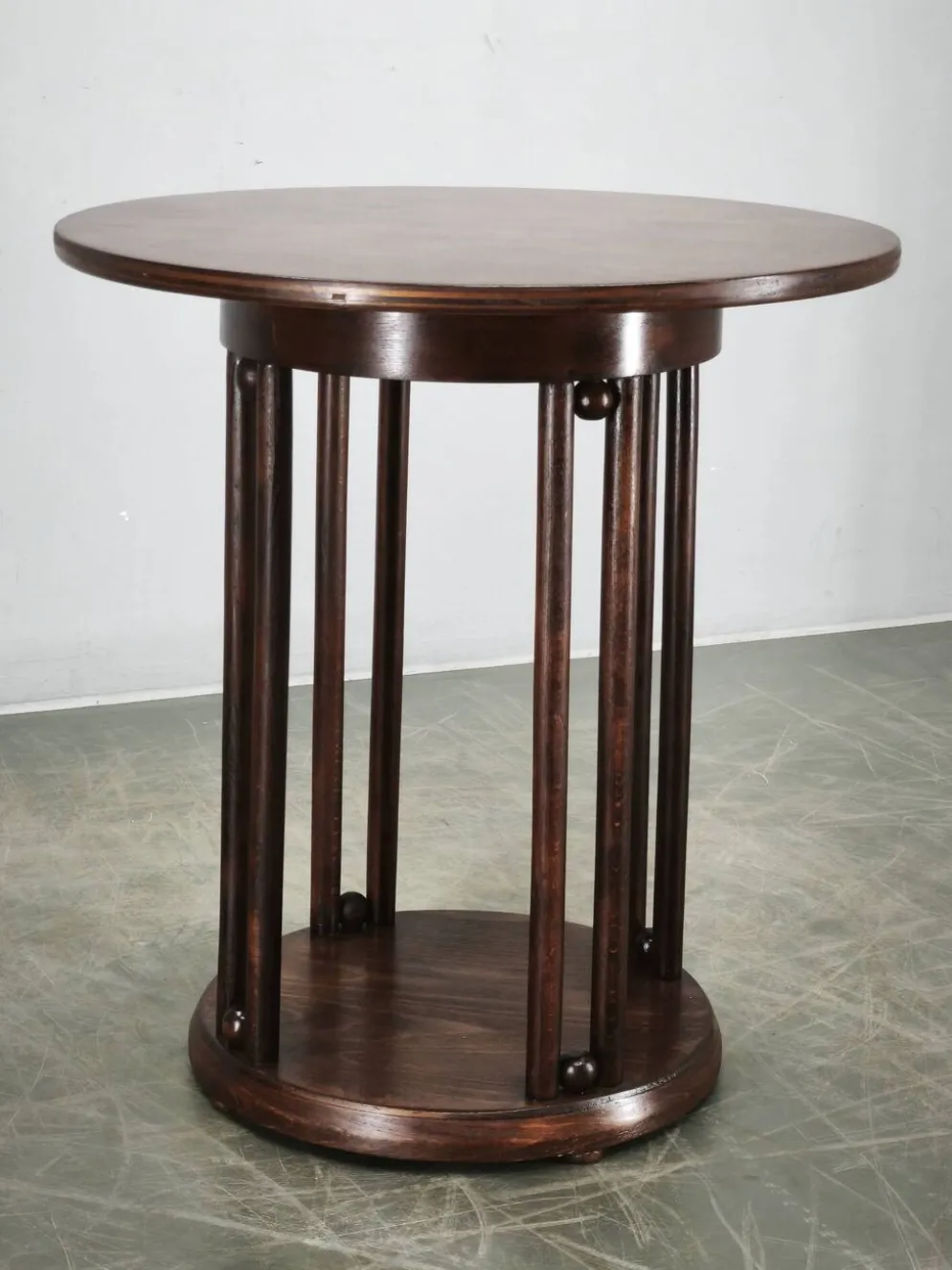Table en bois courbé Fledermaus, Sécession de Vienne, Autriche, vers 1900