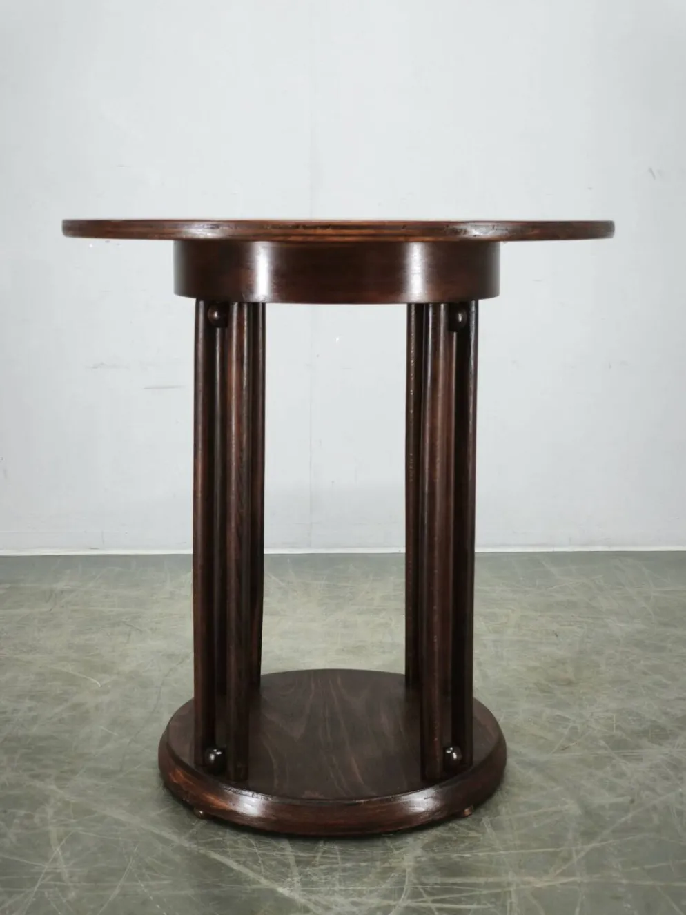 Table en bois courbé Fledermaus, Sécession de Vienne, Autriche, vers 1900