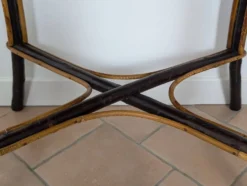 Table en bois et rotin 1920