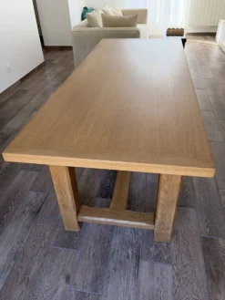 Table en chêne massif