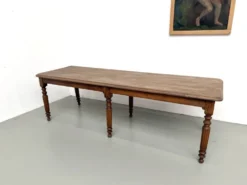 Table en chêne massif à 6 pieds tournés (1900)