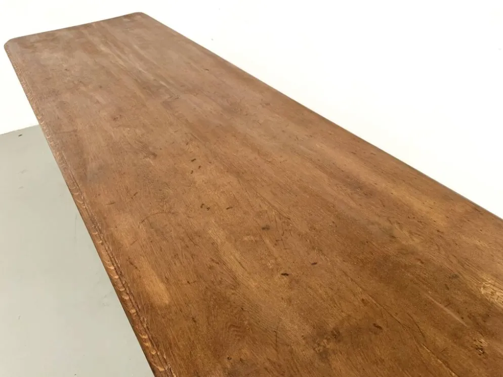 Table en chêne massif à 6 pieds tournés (1900)