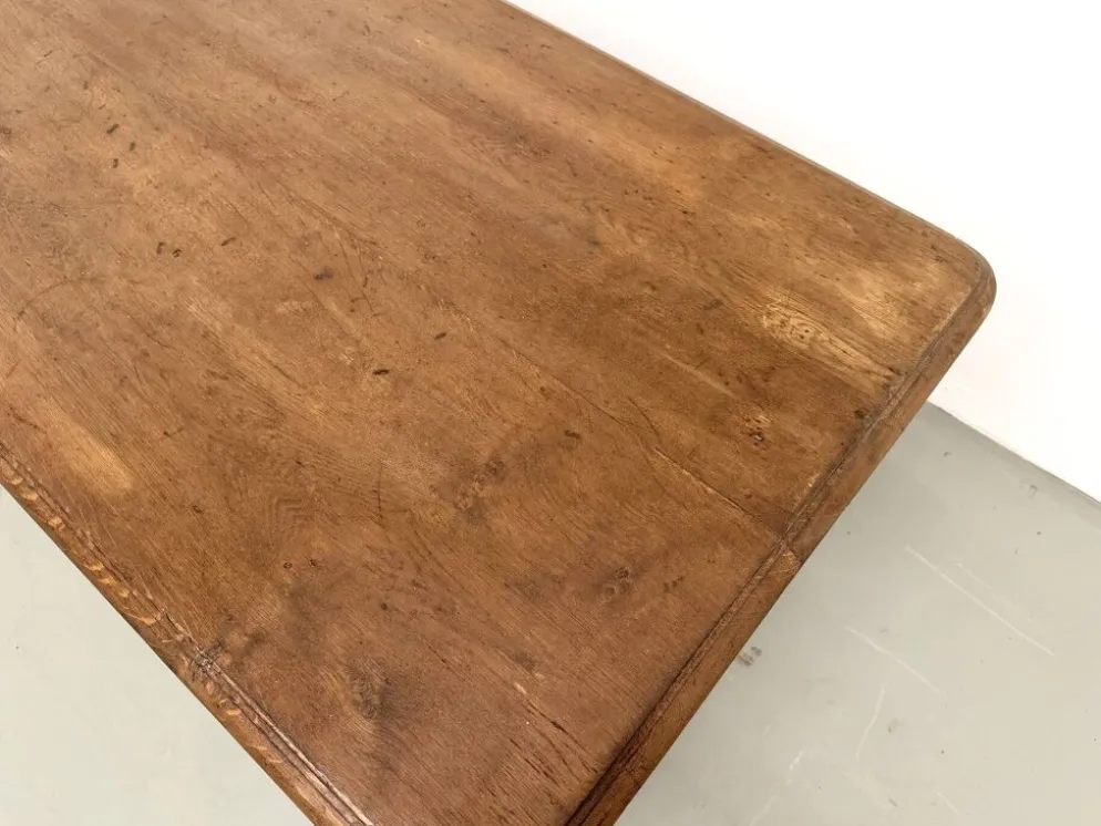 Table en chêne massif à 6 pieds tournés (1900)