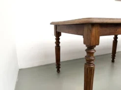 Table en chêne massif à 6 pieds tournés (1900)