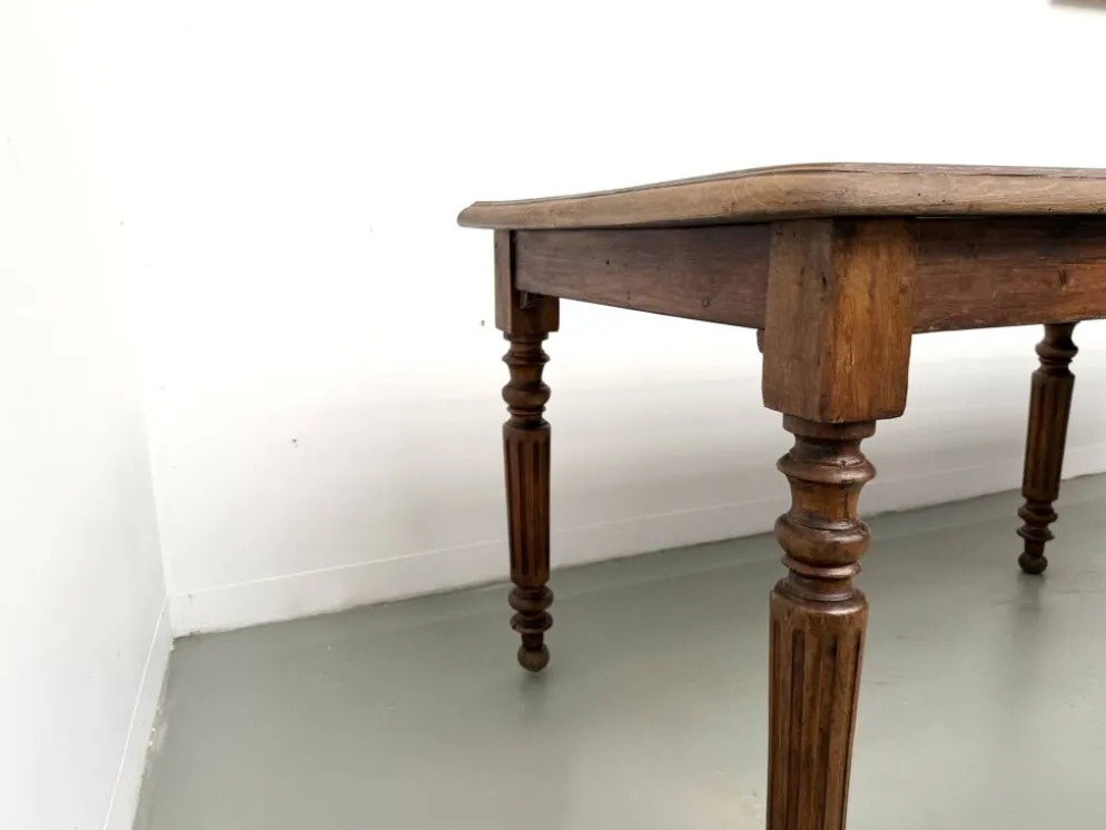 Table en chêne massif à 6 pieds tournés (1900)