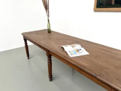 Table en chêne massif à 6 pieds tournés (1900)