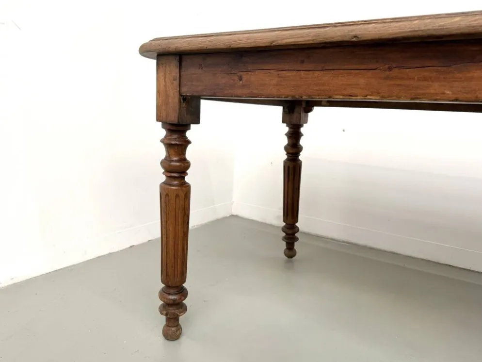 Table en chêne massif à 6 pieds tournés (1900)