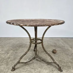 Table en fer modèle Arras, 19ème