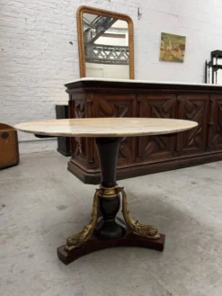 Table en laiton et onyx années 50