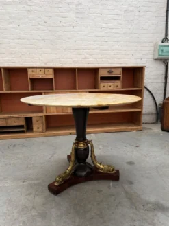 Table en laiton et onyx années 50