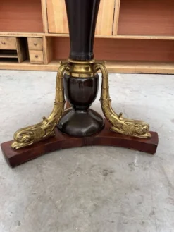 Table en laiton et onyx années 50