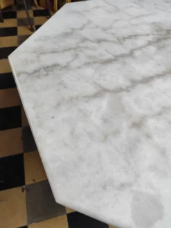 Table en marbre