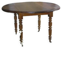 Table en noyer