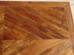 Table en noyer massif, avec rallonges