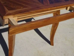 Table en noyer massif, avec rallonges