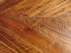 Table en noyer massif, avec rallonges