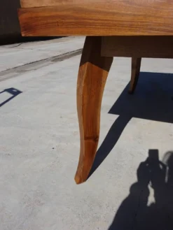 Table en noyer massif, avec rallonges
