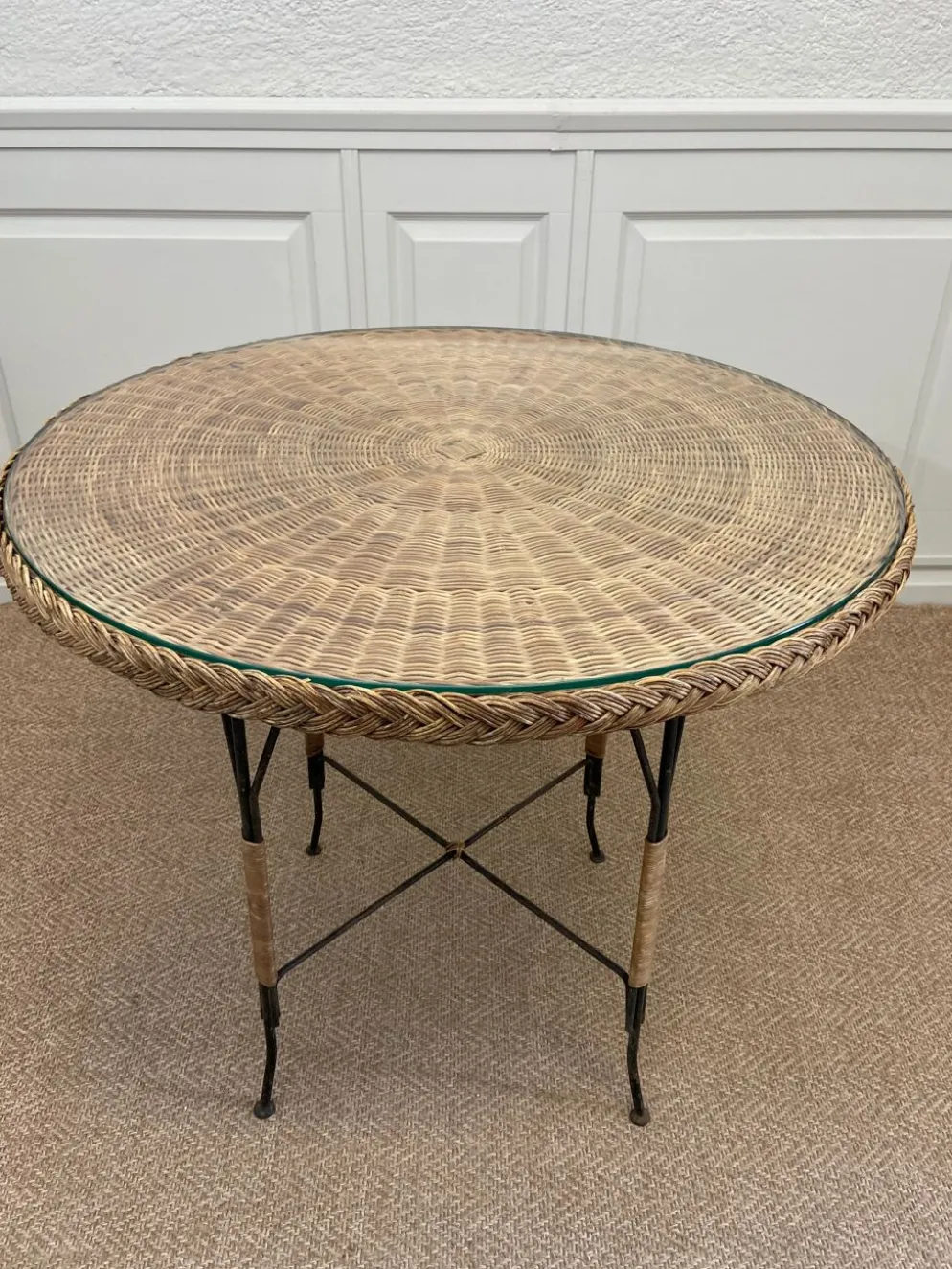Table en osier Art Déco avec plateau en verre, Allemagne, vers 1920