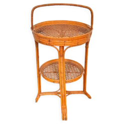 Table 1900 en osier ornée d’une anse